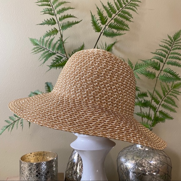 Gold & Tan Woven Flexible Straw Hat - Picture 1 of 8